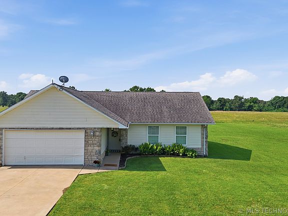 2nd image of 6403 W 4915th