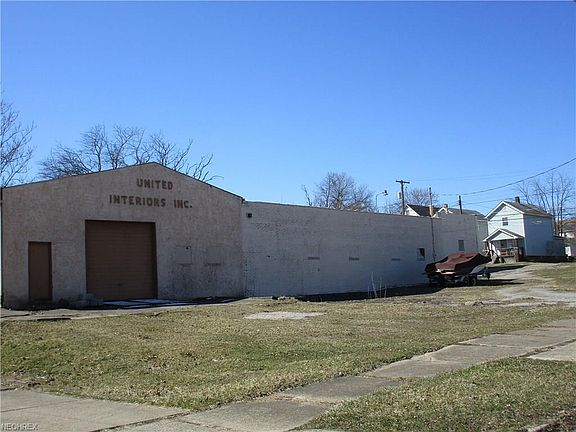 4th image of 517 Steel St