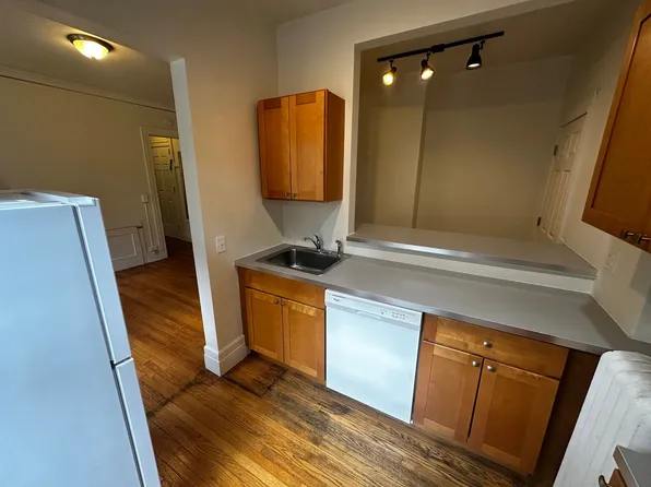 198, 198 Oxford St APT 6, Rochester, NY 14607