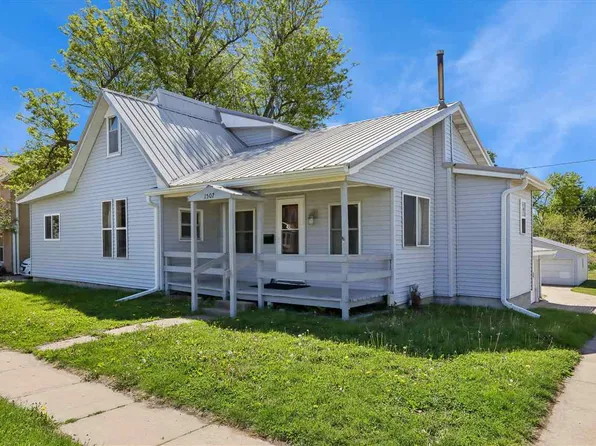 1507 5th Ave, Marion, IA 52302