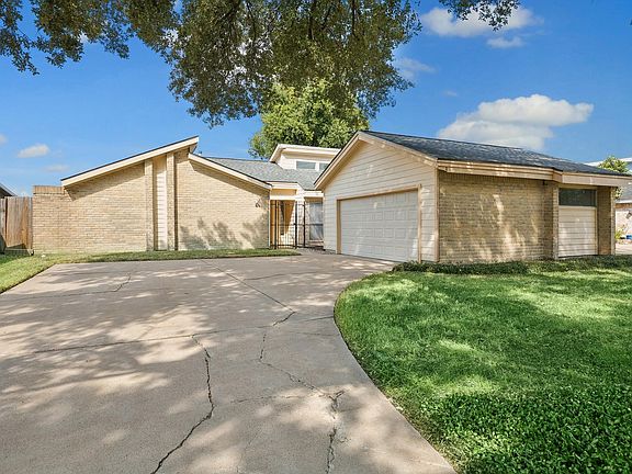 2nd image of 7619 Athlone Dr