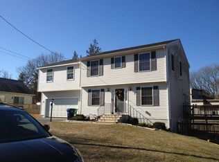 3 Call St, Warwick, RI 02889