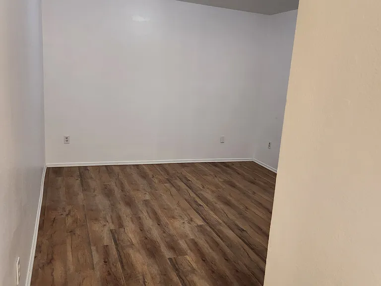 Enter bedroom #2.