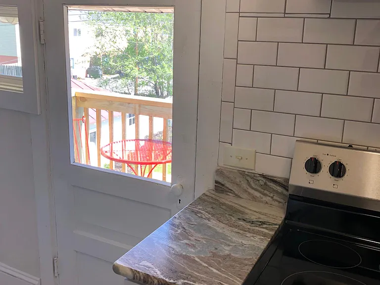1806 Maiden Ln SW #B — Photo 17