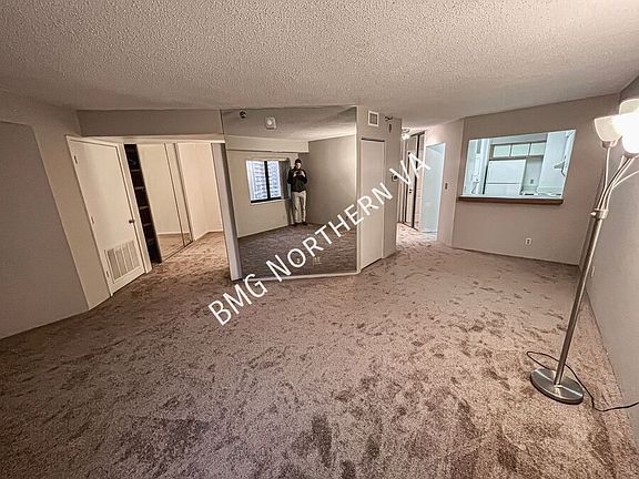 2nd image of 900 N Stafford St APT 1010
