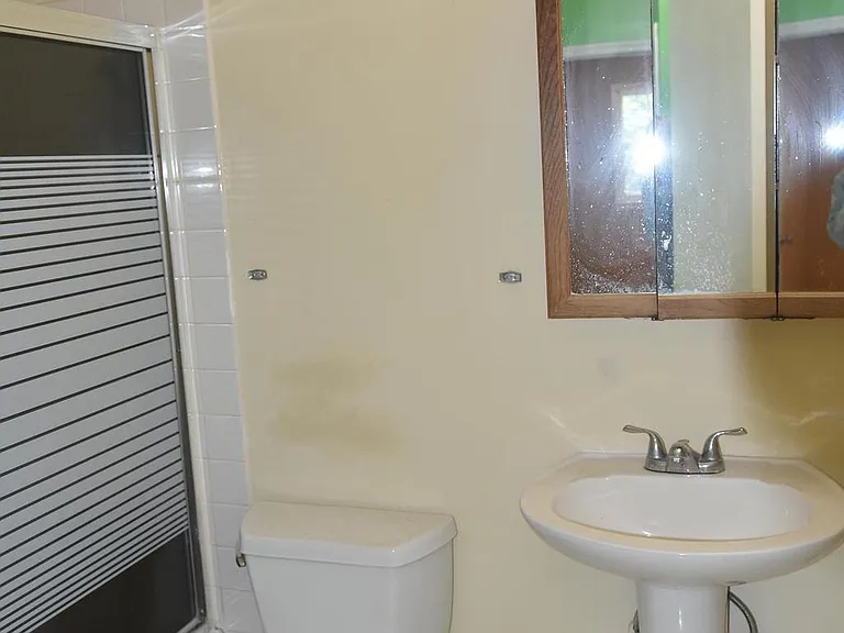 4557 King Edward Ct — Photo 36
