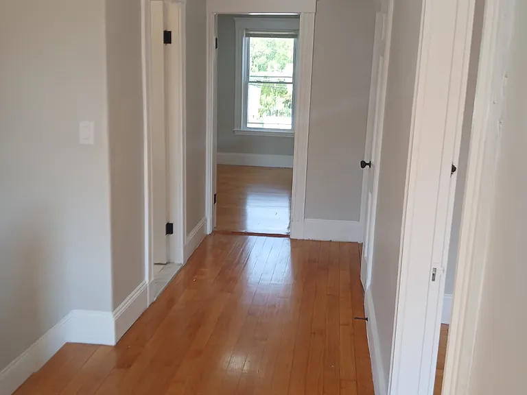 90 Edgemere Rd — Photo 28