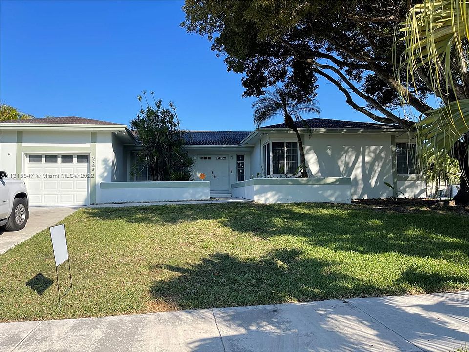 1st image of 9725 SW 215th Ln