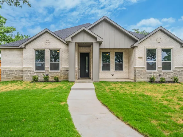 2021 Ash Hill Rd, Carrollton, TX 75007
