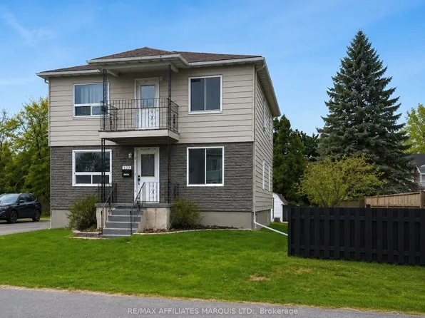127 New St, Cornwall, ON K6H 3G2