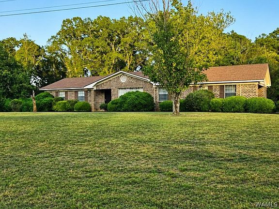 3rd image of 1810 Prier Dr