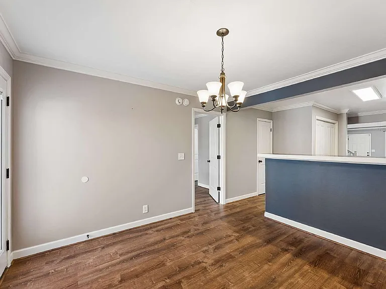 4828 Octavia St — Photo 13