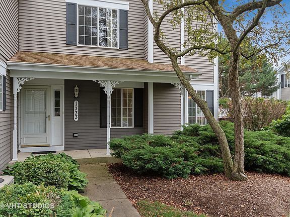 3rd image of 1333 Lowell Dr #1333