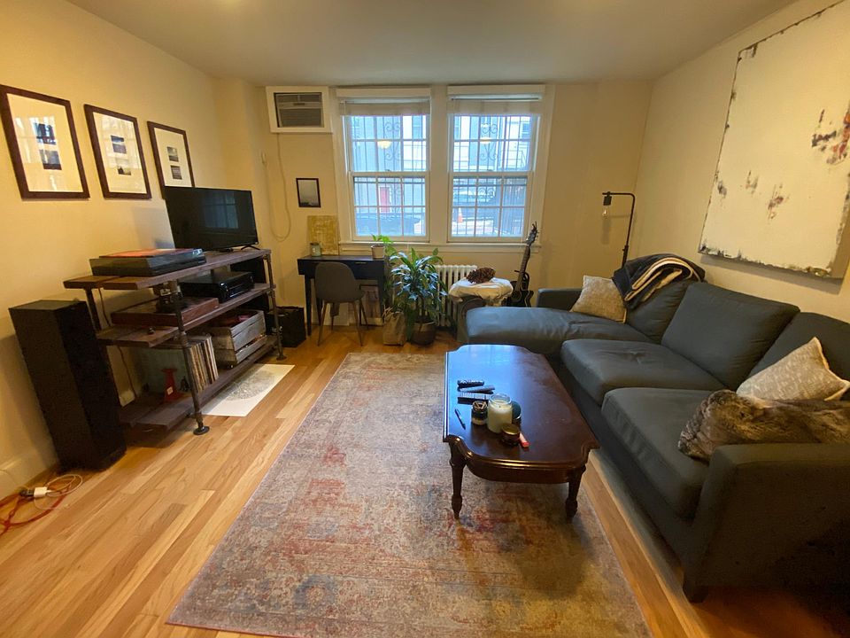 1st image of 2032 Belmont Rd NW