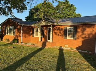 2493 State Route 492, Morganfield, KY 42437