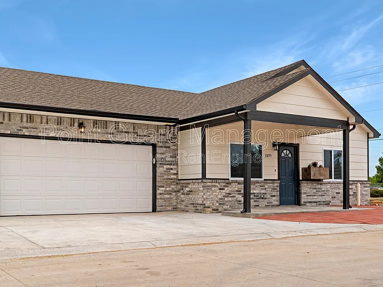 2885 N Oliver St — Photo 48