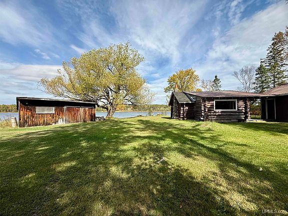 2nd image of 152 Jarvi Rd