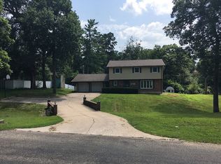 207 Hickory Ct, Hamilton, IL 62341