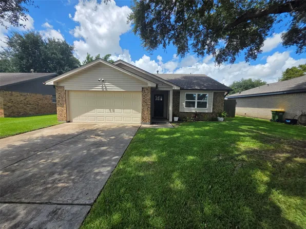 6607 Rockfield Dr, Pasadena, TX 77505