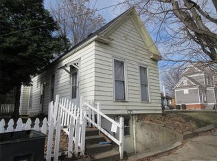 77 E 13th St, New Albany, IN 47150