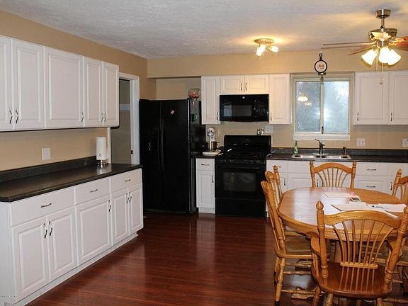 3rd image of 6393 Culver Dr