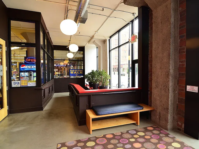 718 Washington Ave N #614 — Photo 25