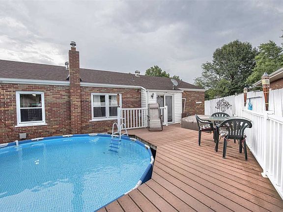 4th image of 9526 Sequoia Ct