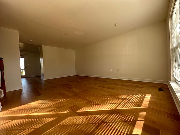 5th image of 6158 Baldridge Cir