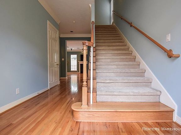 3rd image of 2827 Briarhurst Park