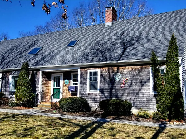 13 Checkerberry Lane, Forestdale, MA 02644