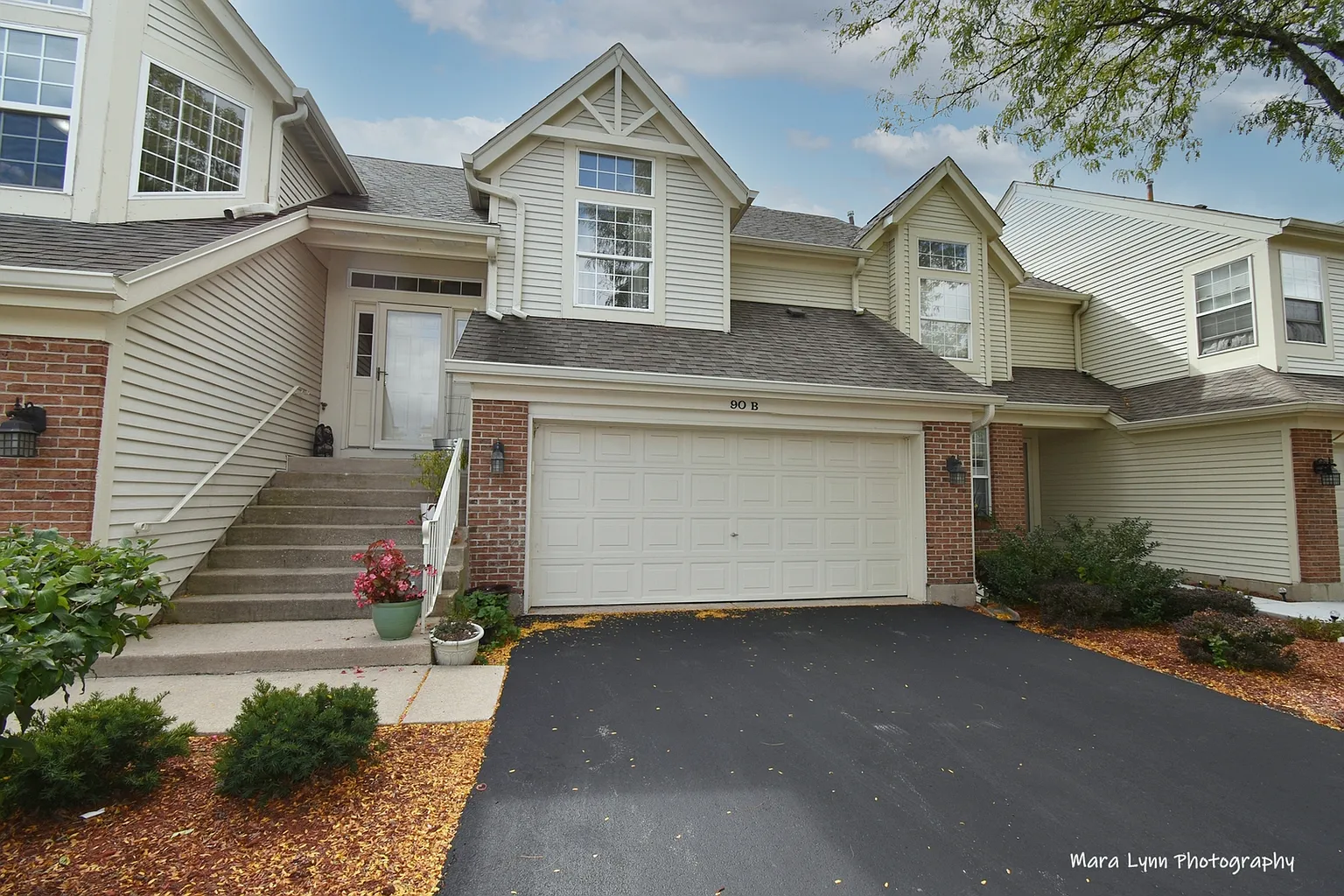 90 Ione Dr Unit B photo 1