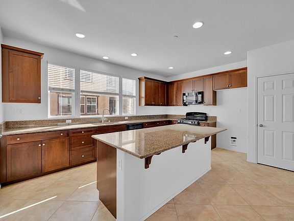 5th image of 1507 Calabria St