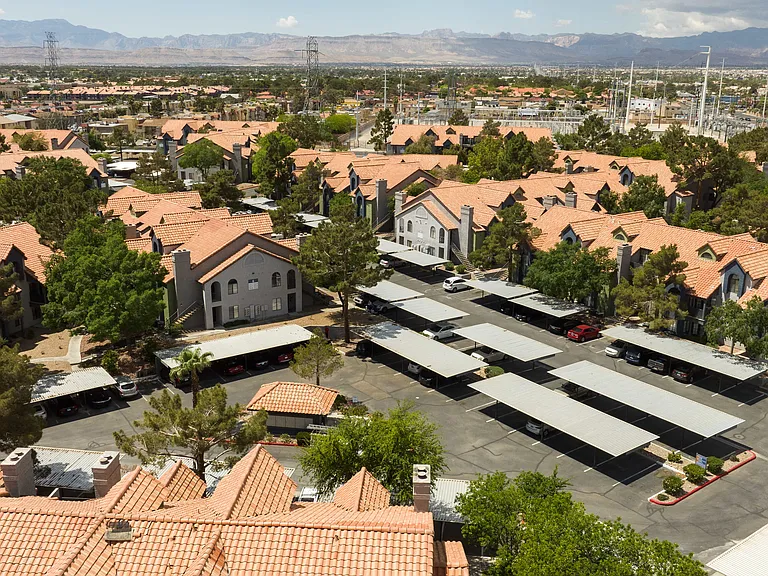 Boulevard at 4201 Apartments — Photo 65
