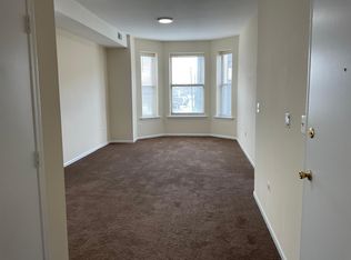 1016 E 62nd St #201, Chicago, IL 60637