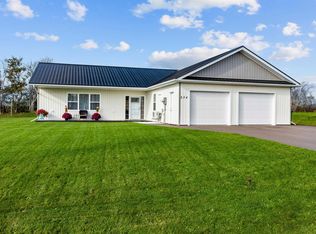 234 Waters Edge Ln, Cornwall, PE C0A 1H4
