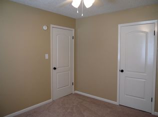 1904 Melrose Ave APT 3, Victoria, TX 77901