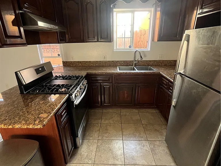 123 W 66th St — Photo 38