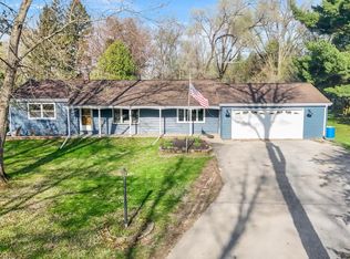 W377S3527 School Section Lake Rd, Dousman, WI 53118