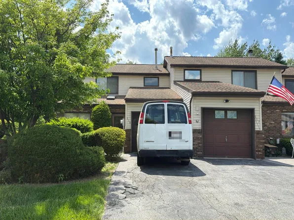 515 Barberry Ln, New Windsor, NY 12553