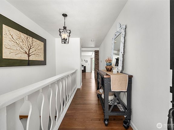 5th image of 710 66th Avenue E