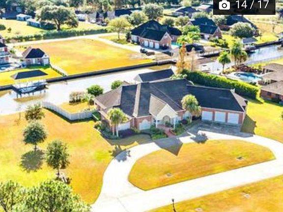 3rd image of 107 Bocage Dr