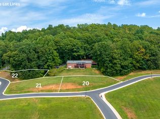 22 Scenic Ridge Cir, Franklin, NC 28734