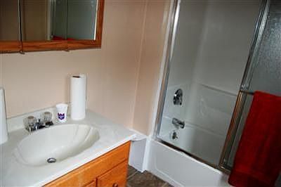 5th image of 923 Watervliet Ave