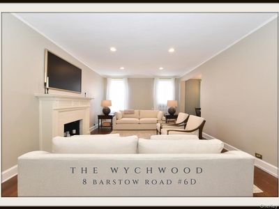 8 BARSTOW Road #6-D, Great Neck, NY, 11021