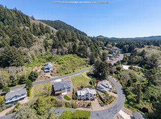 155 Sea Crest Dr, Otter Rock, OR 97369