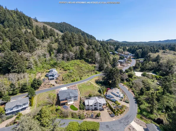 155 Sea Crest Dr, Otter Rock, OR 97369