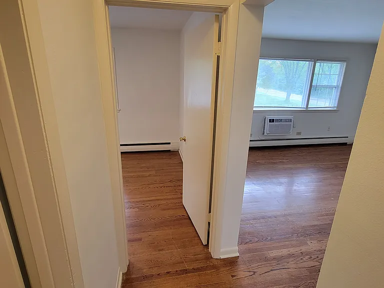 713 Lake St #2 — Photo 2