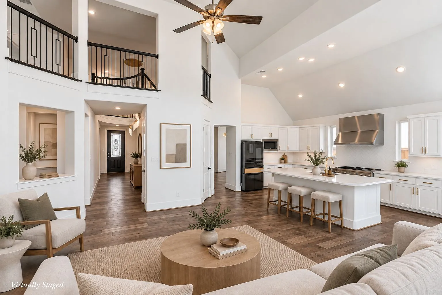 6 bed, 4266 sqft, $4,995 — Photo 4