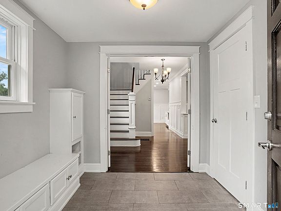 3rd image of 265 Jackman Avenue