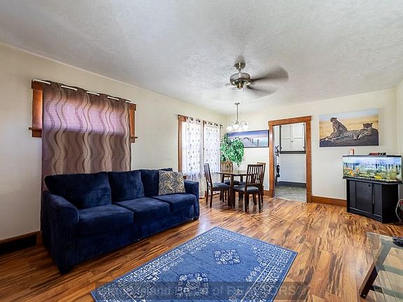 3rd image of 511 W 14th St